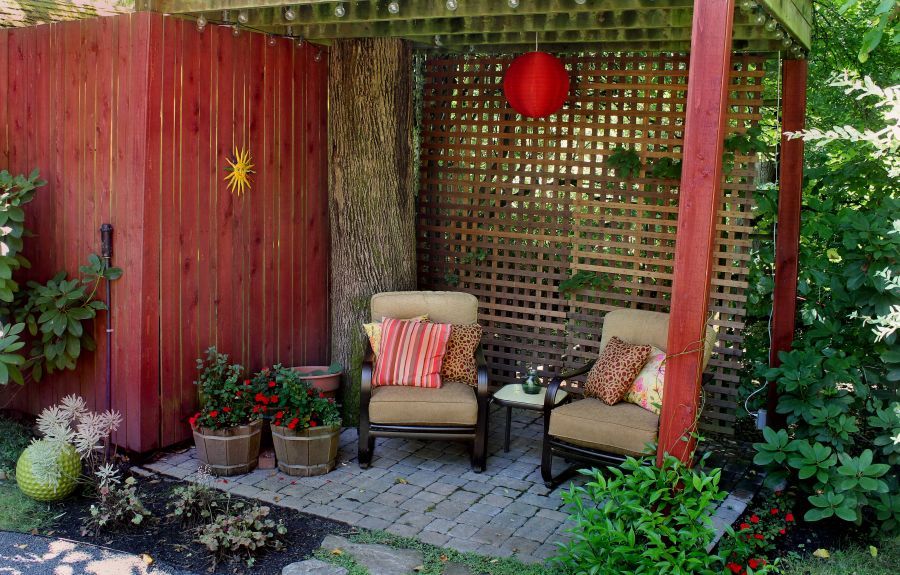 Outdoor Rooms - Outdoor rooms is a relatively new concept that divides your outdoor living space
