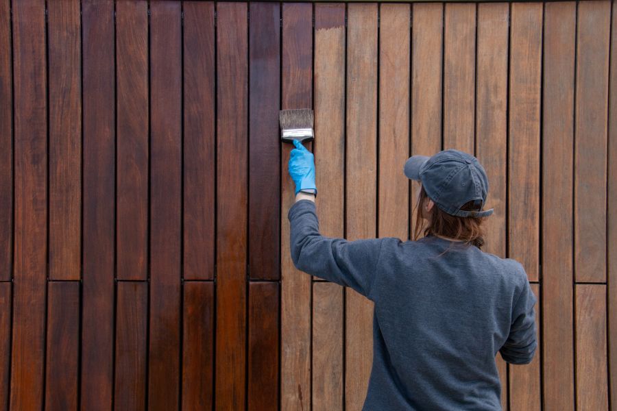 You Autumn Do Some Deck and Fence Staining