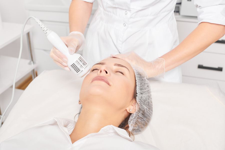 Chill Out to Heal Out â The Magic of Cryotherapy