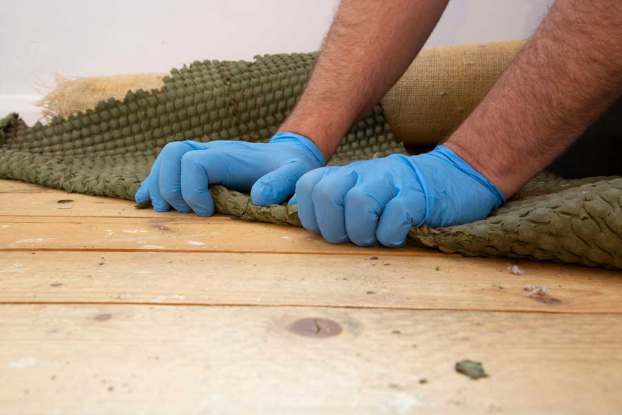 How to Cut Carpet for Installation and Removal