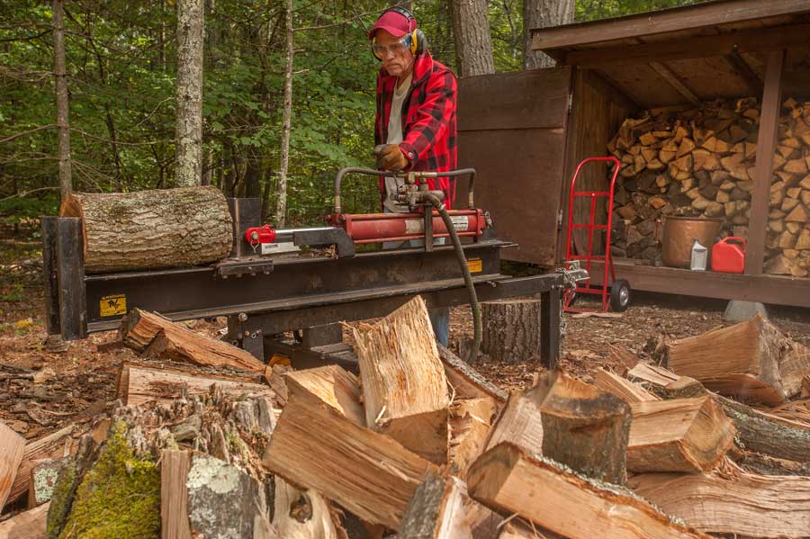 How to Be Safe When Using a Log Splitter
