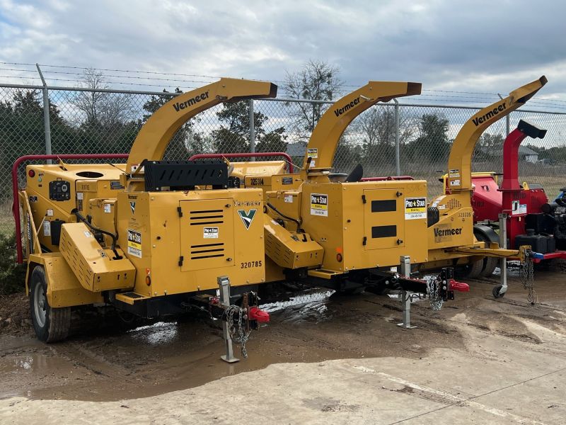 A Wood Chipper Can Make Fall Cleanup a Breeze