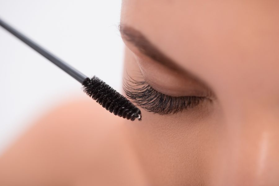 Lash Care 101: How to Keep Your Natural Lashes Healthy