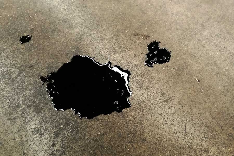 How to Remove Oil Stains on Concrete